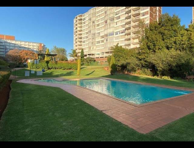 2 BEDROOM APARTMENT FOR SALE IN BEDFORD GARDENS